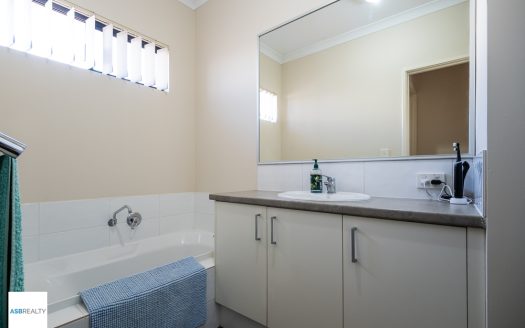 108 The Boulevard, Australind