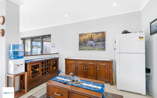 13 Solstice Way, Australind WA 6233